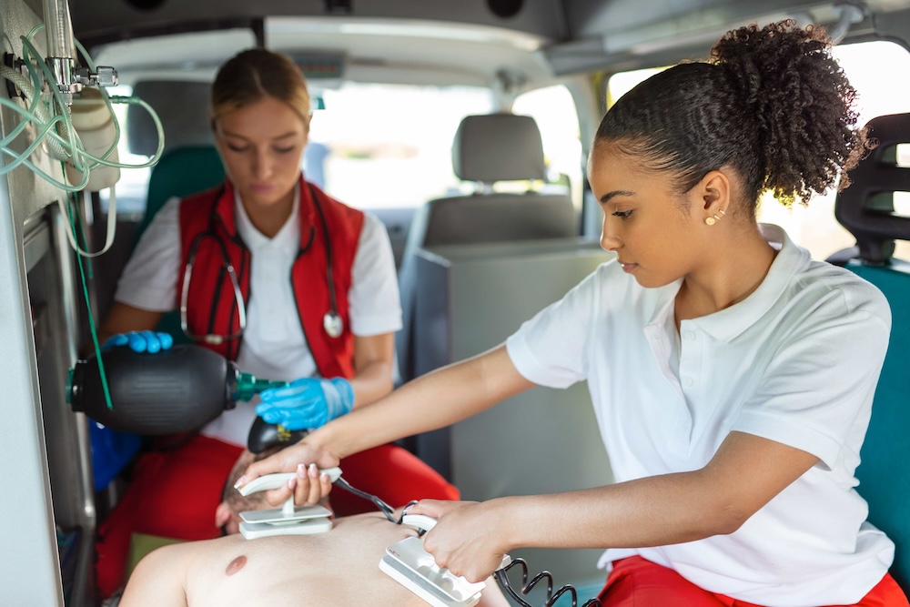 Illustratie van het beroep : Hulpverlener-ambulancier