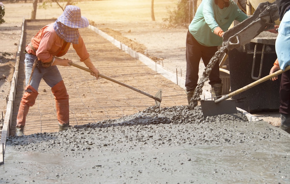 Illustratie van het beroep : Productieoperator van stortbeton, cement, asfalt en granulaten