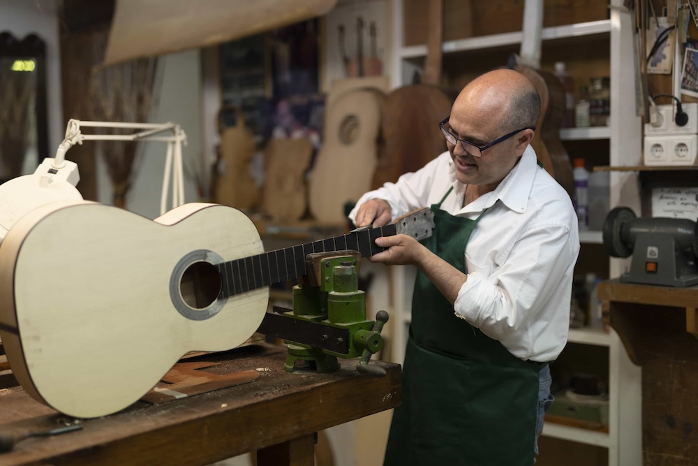 Illustration du métier : Facteur et réparateur d'instrument de musique (h/f/x)
