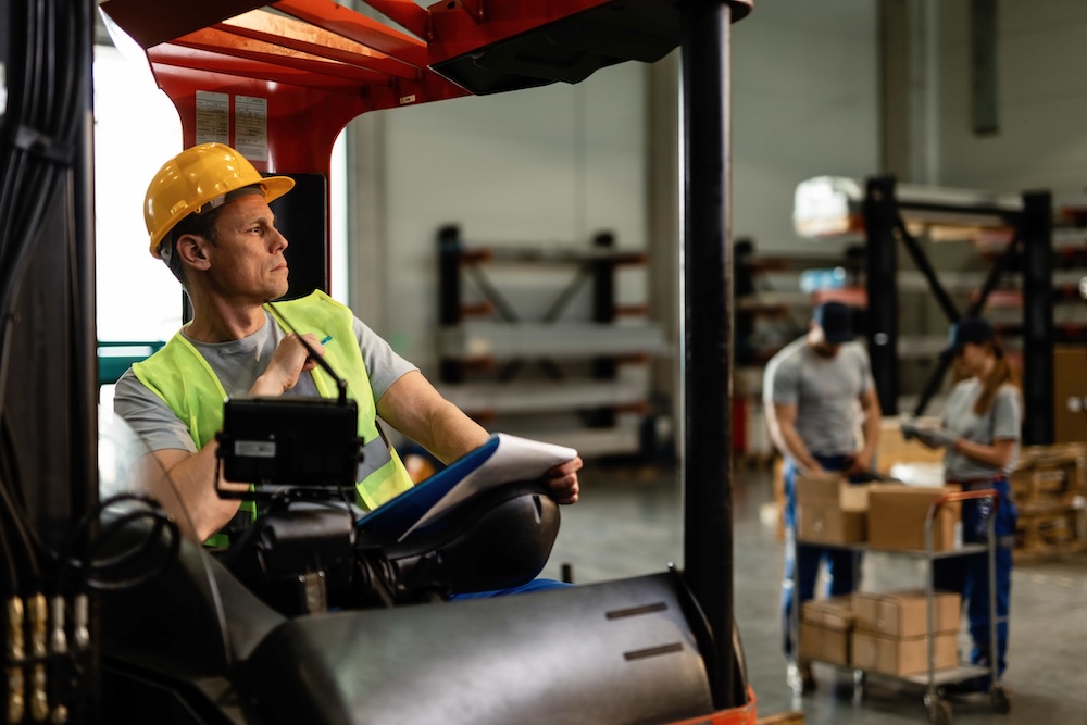 Illustratie van het beroep : Bestuurder stapelaar-pallettruck